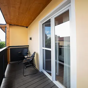 Landsteakhaus Guest house